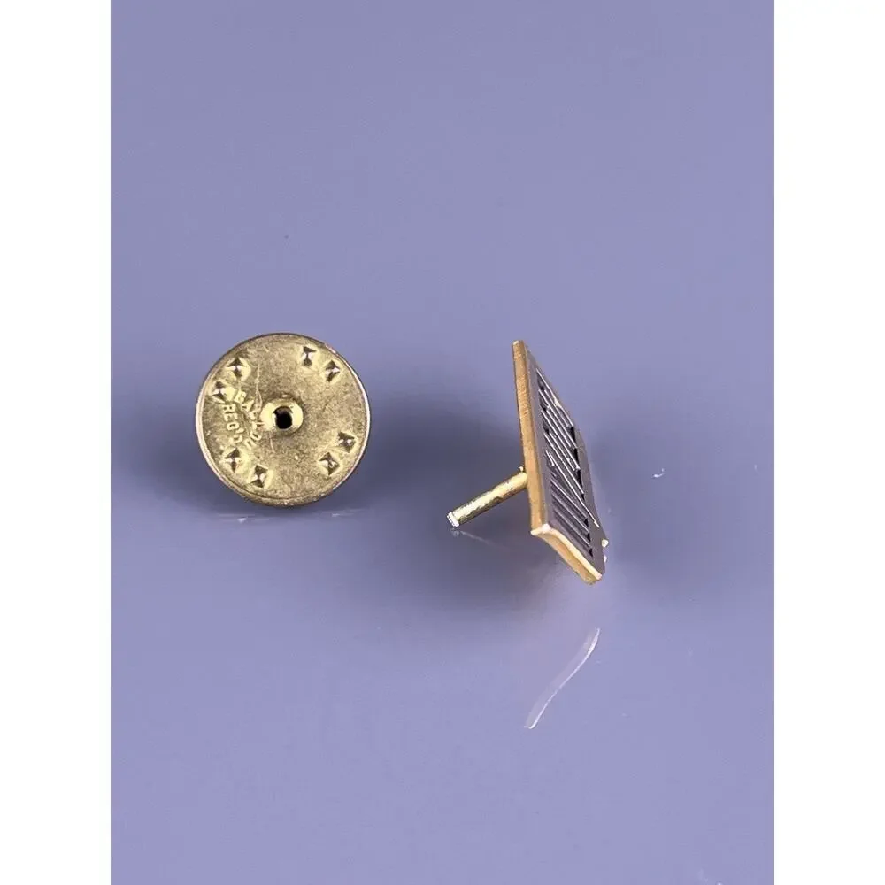 F-111 Aardvark 1000 Flight Hours Gold Filled Tie Tack Lapel Pin Aircraft Jet VTG